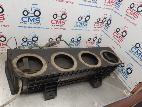New Holland Tm150m,ford Series Air Conditioner Without Blower 82009237 87701044 - Pieza de aire acondicionado para Tractor: foto 3 New Holland Tm150m,ford Series Air Conditioner Without Blower 82009237 87701044 - Pieza de aire acondicionado para Tractor: foto 3