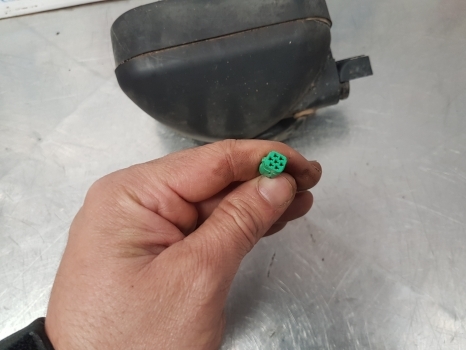 New Holland Ts115a Case Mxu Series Worklamop Rhs 82031080, 87313312, 87357889 - Luz/ Iluminación para Tractor: foto 4 New Holland Ts115a Case Mxu Series Worklamop Rhs 82031080, 87313312, 87357889 - Luz/ Iluminación para Tractor: foto 4