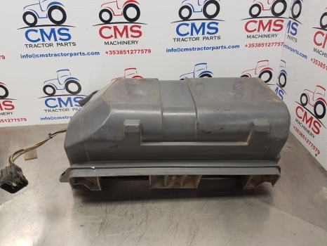 New Holland Ts115a Heater Matrix 8233105, 87651426 - Calefacción/ Ventilación para Tractor: foto 2 New Holland Ts115a Heater Matrix 8233105, 87651426 - Calefacción/ Ventilación para Tractor: foto 2