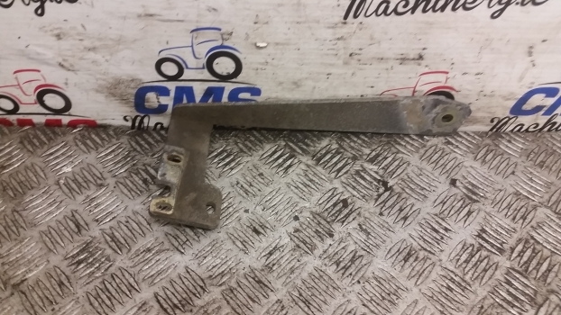 Piezas de recambio para Tractor Landini Mythos Series 115 Bracket Support 4. Please Check By The Photos.: foto 1