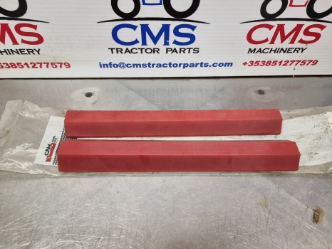New Holland Lb, Lbb, Tl, Tlb Sliding Pad Pair 85808473 - Piezas de recambio para Retroexcavadora: foto 2 New Holland Lb, Lbb, Tl, Tlb Sliding Pad Pair 85808473 - Piezas de recambio para Retroexcavadora: foto 2
