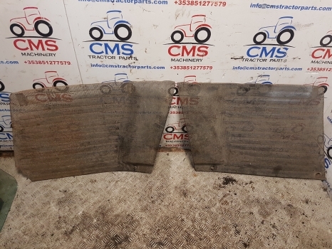 Zetor 8111, 8145, 9111, 9145, 10111 Side Grille Panel 83305020, 83305010 - Parrilla para Tractor: foto 1 Zetor 8111, 8145, 9111, 9145, 10111 Side Grille Panel 83305020, 83305010 - Parrilla para Tractor: foto 1