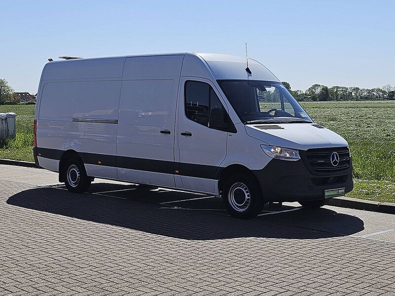 Mercedes-Benz Sprinter 317 L3H2 3.5T-AHG Mbux! - Furgón: foto 4 Mercedes-Benz Sprinter 317 L3H2 3.5T-AHG Mbux! - Furgón: foto 4