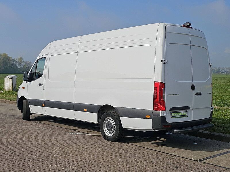 Mercedes-Benz Sprinter 317 L3H2 LED Mbux 10 - Furgón: foto 5 Mercedes-Benz Sprinter 317 L3H2 LED Mbux 10 - Furgón: foto 5