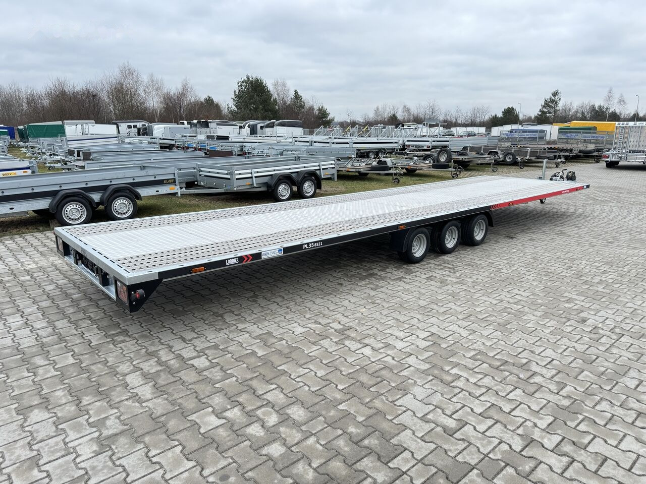Lorries PL35-8521 laweta na dwa auta 3500kg wypełnienie ALU 3 osie - Portavehículos remolque: foto 5 Lorries PL35-8521 laweta na dwa auta 3500kg wypełnienie ALU 3 osie - Portavehículos remolque: foto 5