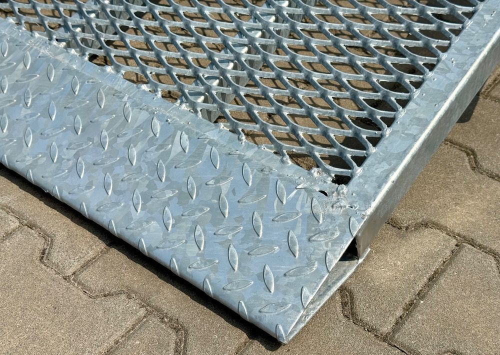 Remolque porta maquinaria nuevo Niewiadów KN401835T - 400 x 185 cm | 2570kg ładowności | trap stalowy | 3-osiowa budowlanka: foto 26 Remolque porta maquinaria nuevo Niewiadów KN401835T - 400 x 185 cm | 2570kg ładowności | trap stalowy | 3-osiowa budowlanka: foto 26