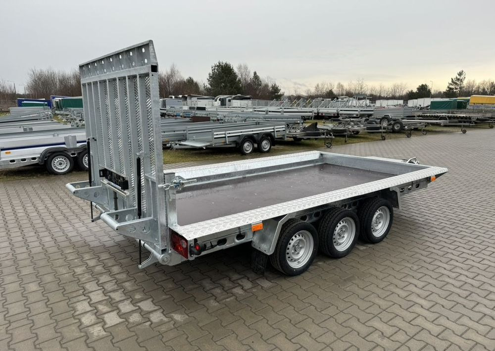 WIOLA Wiola B3540 MAX - 400 x 170 cm | 2546kg ładowności | trap stalowy | 3-osiowa budowlanka - Remolque porta maquinaria: foto 3 WIOLA Wiola B3540 MAX - 400 x 170 cm | 2546kg ładowności | trap stalowy | 3-osiowa budowlanka - Remolque porta maquinaria: foto 3