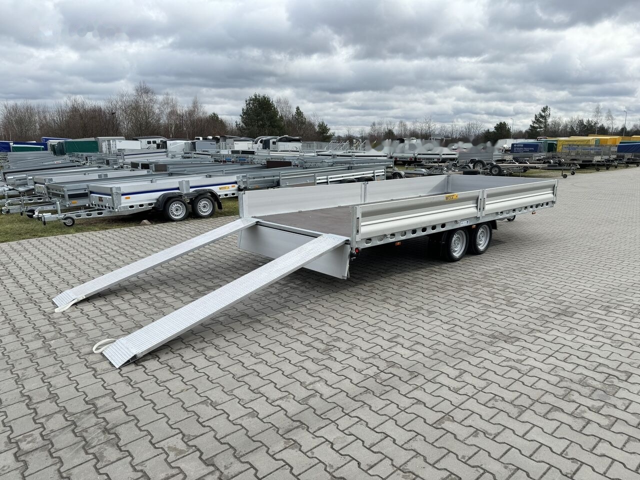 Wiola Multitrailer 3.5 S 500x210cm przyczepa skrzyniowa + najazdy ALU - Remolque plataforma/ Caja abierta: foto 2 Wiola Multitrailer 3.5 S 500x210cm przyczepa skrzyniowa + najazdy ALU - Remolque plataforma/ Caja abierta: foto 2
