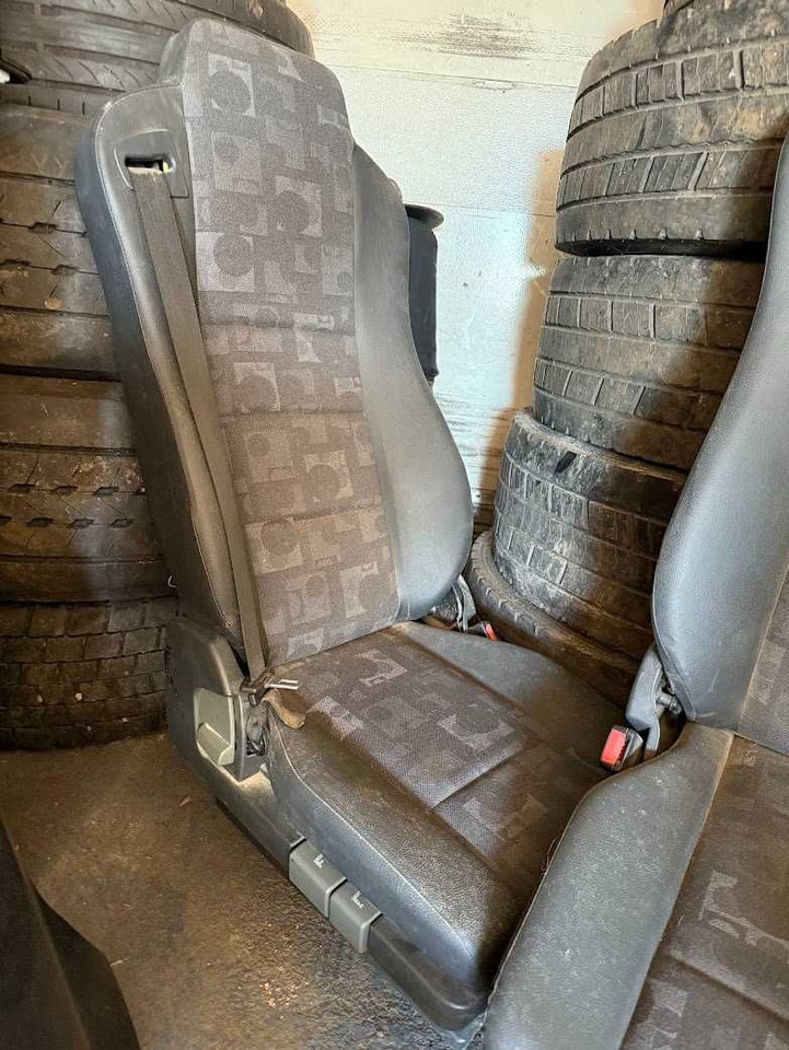 Foteli siedzenia  komplet Mercedes Actros nowe - Asiento para Camión: foto 2 Foteli siedzenia  komplet Mercedes Actros nowe - Asiento para Camión: foto 2