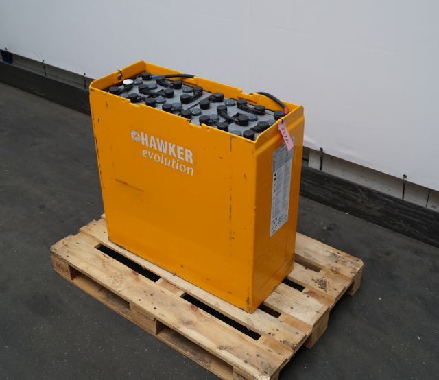 Hawker unknown | Battery 24V560Ah 4PZV560 year 2020 weight 515 kg - Acumulador para Equipo de manutención: foto 2 Hawker unknown | Battery 24V560Ah 4PZV560 year 2020 weight 515 kg - Acumulador para Equipo de manutención: foto 2