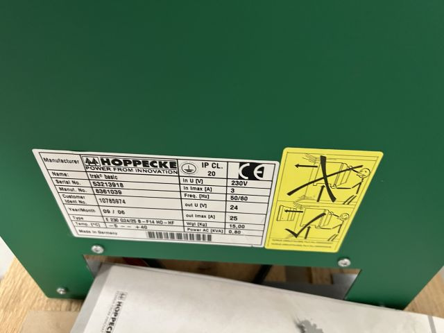 Hoppecke 8361039 | Trak Basic 24V25A sn. 53213918 Year 2009 80A Rema battery con Trak Basic 24V25A sn. 53213918 Year 2009 80A Rema battery connector - Acumulador para Equipo de manutención: foto 2 Hoppecke 8361039 | Trak Basic 24V25A sn. 53213918 Year 2009 80A Rema battery con Trak Basic 24V25A sn. 53213918 Year 2009 80A Rema battery connector - Acumulador para Equipo de manutención: foto 2