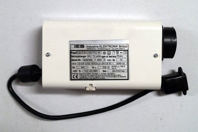 IEB 90587858 | IEB charger EFG 230 G 24/12 B65-FP02 WR 24V12,6A 220V 50/60Hz fro - Acumulador para Equipo de manutención: foto 1 IEB 90587858 | IEB charger EFG 230 G 24/12 B65-FP02 WR 24V12,6A 220V 50/60Hz fro - Acumulador para Equipo de manutención: foto 1