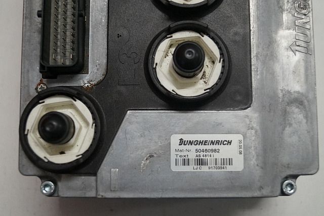 Jungheinrich 50460982 | hefregeling tbv ETV114 bj 08 lifting controller for ETV - Unidad de control para Equipo de manutención: foto 2 Jungheinrich 50460982 | hefregeling tbv ETV114 bj 08 lifting controller for ETV - Unidad de control para Equipo de manutención: foto 2