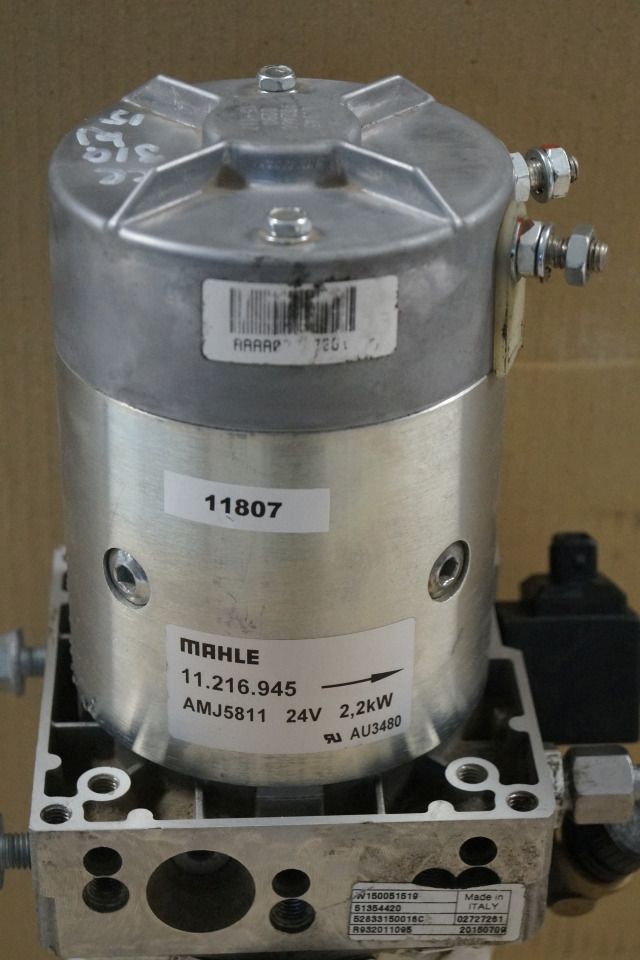 Jungheinrich 51064221 | Pump unit 24V 2,2KW Mahle AMJ5811 Pump motor 51056970 - Bomba hidráulica para Equipo de manutención: foto 2 Jungheinrich 51064221 | Pump unit 24V 2,2KW Mahle AMJ5811 Pump motor 51056970 - Bomba hidráulica para Equipo de manutención: foto 2