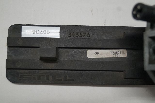 Still 343576 | Rij pedaal Drive pedal sn. 7781 - Sistema eléctrico para Equipo de manutención: foto 1 Still 343576 | Rij pedaal Drive pedal sn. 7781 - Sistema eléctrico para Equipo de manutención: foto 1