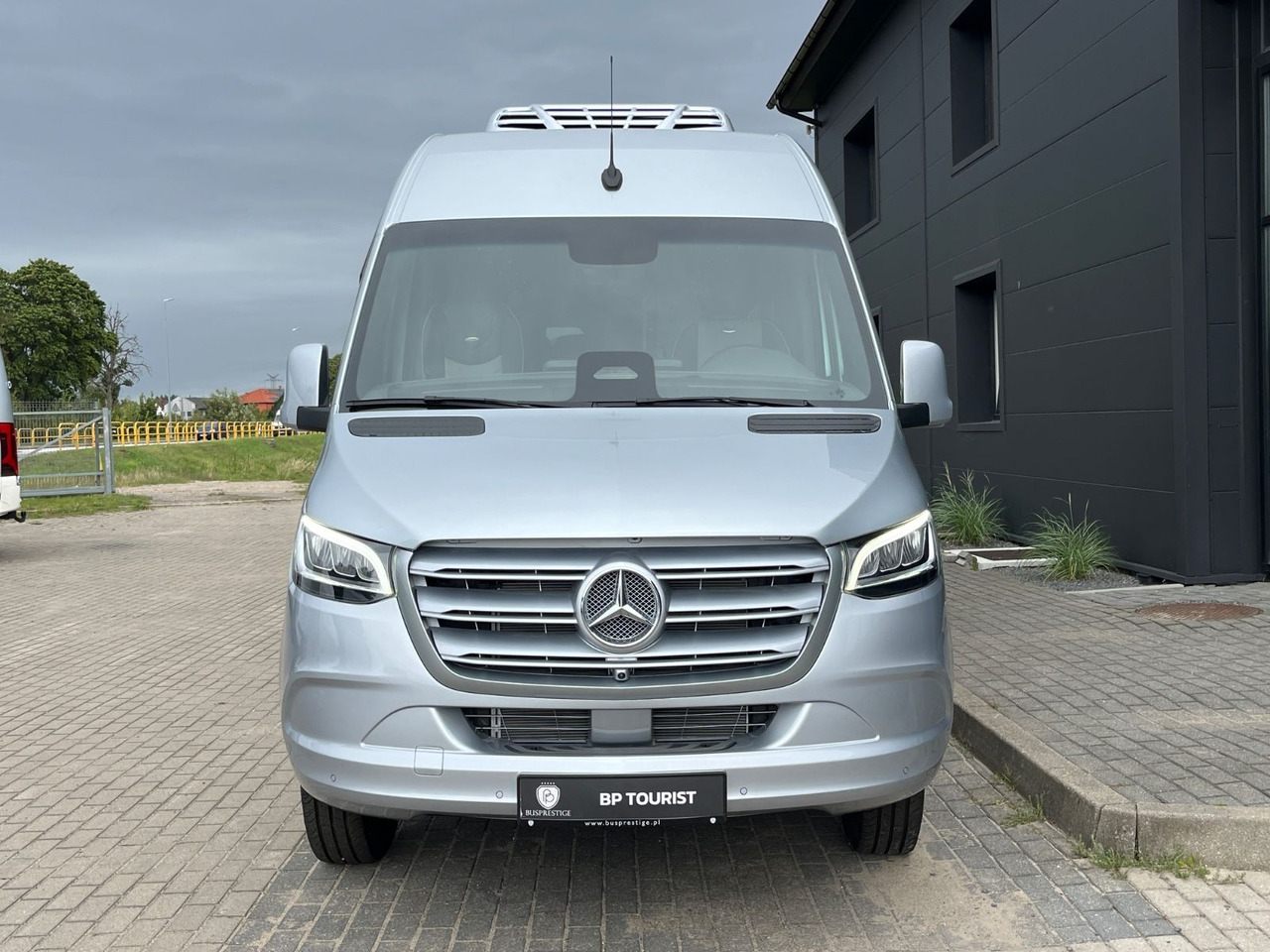 Mercedes-Benz Sprinter 519 TRANSFER XL / 22+1+1 / ON STOCK!!! Mercedes-Benz Sprinter 519 TOURIST XL/ 21-24 Seats/ IN STOCK! - Minibús, Furgoneta de pasajeros: foto 2 Mercedes-Benz Sprinter 519 TRANSFER XL / 22+1+1 / ON STOCK!!! Mercedes-Benz Sprinter 519 TOURIST XL/ 21-24 Seats/ IN STOCK! - Minibús, Furgoneta de pasajeros: foto 2