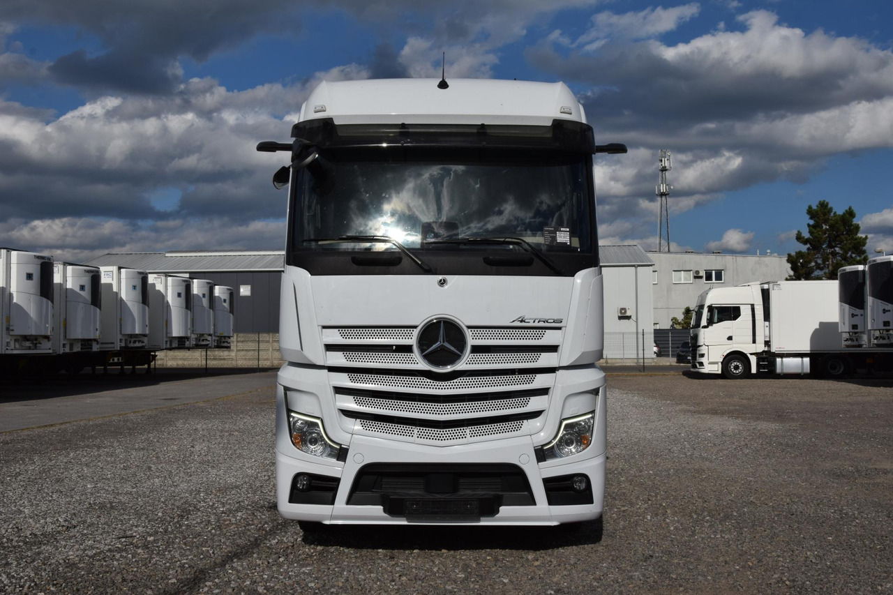 Mercedes-Benz Actros 5 1845 BigSpace - Cabeza tractora: foto 2 Mercedes-Benz Actros 5 1845 BigSpace - Cabeza tractora: foto 2