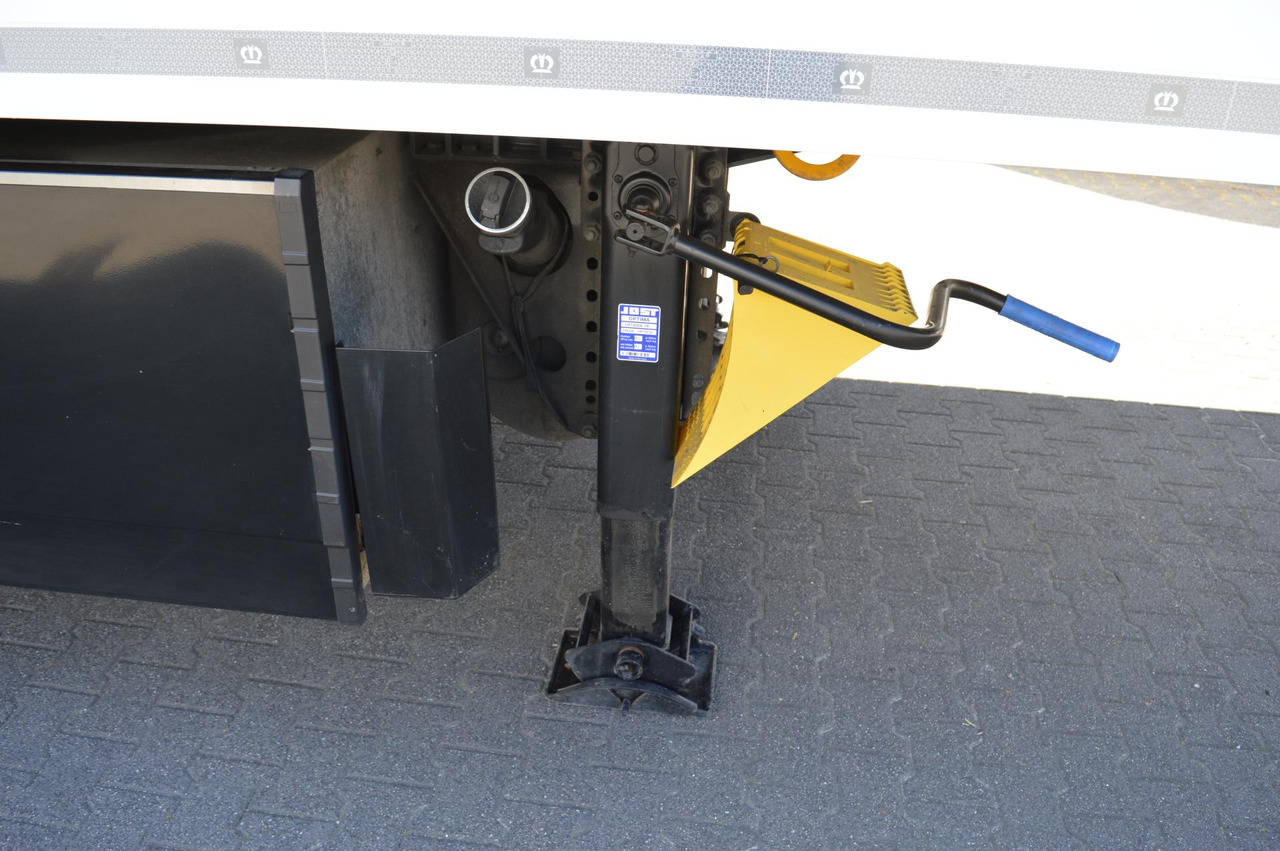 Krone SDR Cool Liner FP 60 ThermoKing SLXi 300 - Frigorífico semirremolque: foto 4 Krone SDR Cool Liner FP 60 ThermoKing SLXi 300 - Frigorífico semirremolque: foto 4