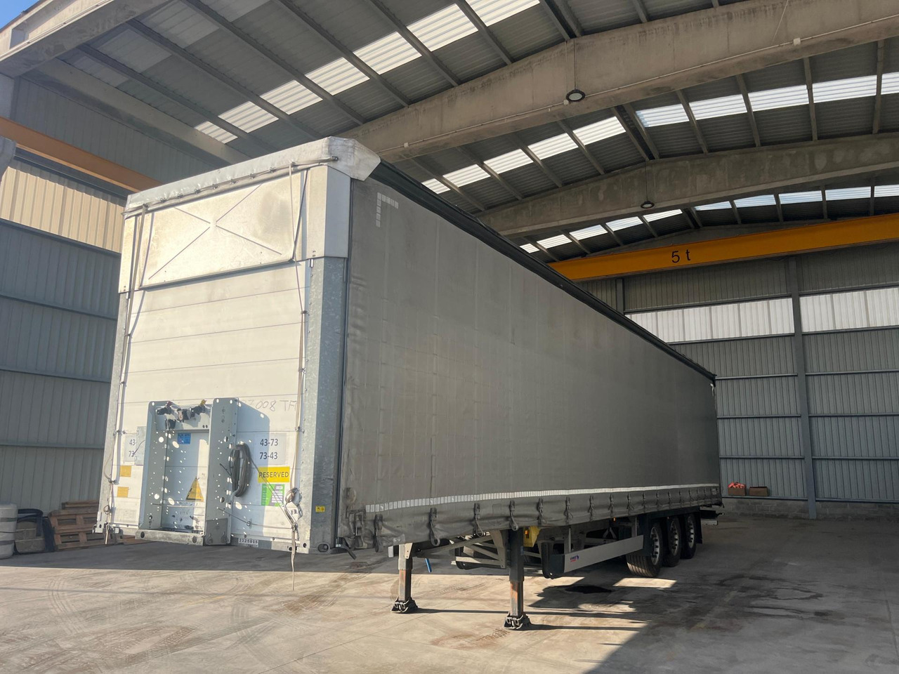 Schmitz Cargobull SCS24/L Varios - Semirremolque lona: foto 1 Schmitz Cargobull SCS24/L Varios - Semirremolque lona: foto 1