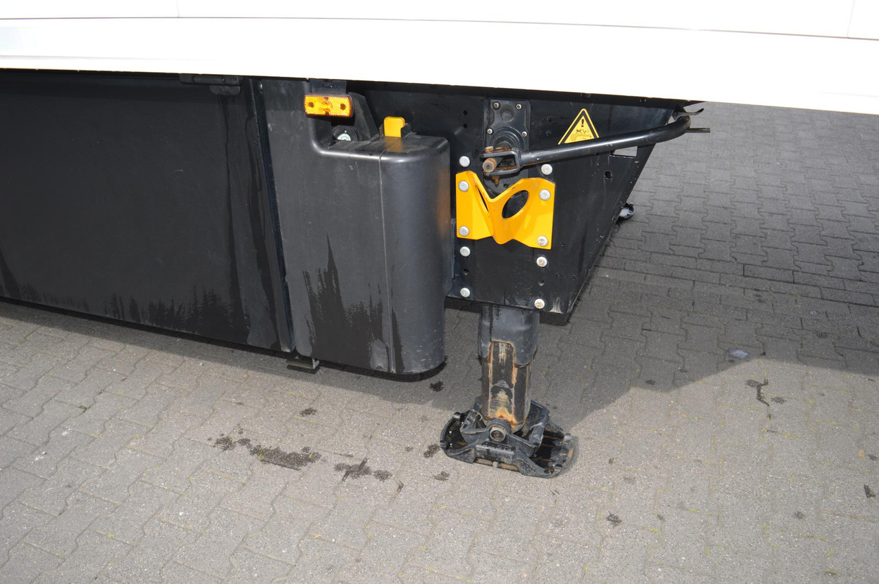 Schmitz Cargobull SKO FP 45 ThermoKing SLXi 300 - Frigorífico semirremolque: foto 4 Schmitz Cargobull SKO FP 45 ThermoKing SLXi 300 - Frigorífico semirremolque: foto 4