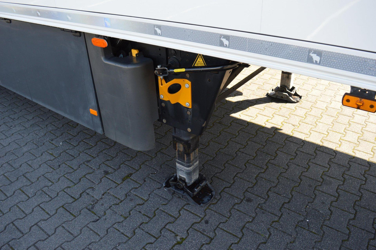 Schmitz Cargobull SKO FP 45 ThermoKing SLXi 300 - Frigorífico semirremolque: foto 4 Schmitz Cargobull SKO FP 45 ThermoKing SLXi 300 - Frigorífico semirremolque: foto 4