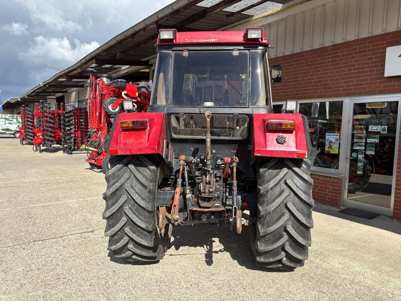 Case-IH 844 XL - Tractor: foto 3 Case-IH 844 XL - Tractor: foto 3