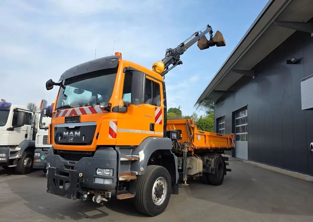 MAN TGS 18.320 4x4 – Wywrotka trójstronna Meiller + Kran HIAB | Komunalny | Euro 5 - Volquete camión: foto 4 MAN TGS 18.320 4x4 – Wywrotka trójstronna Meiller + Kran HIAB | Komunalny | Euro 5 - Volquete camión: foto 4