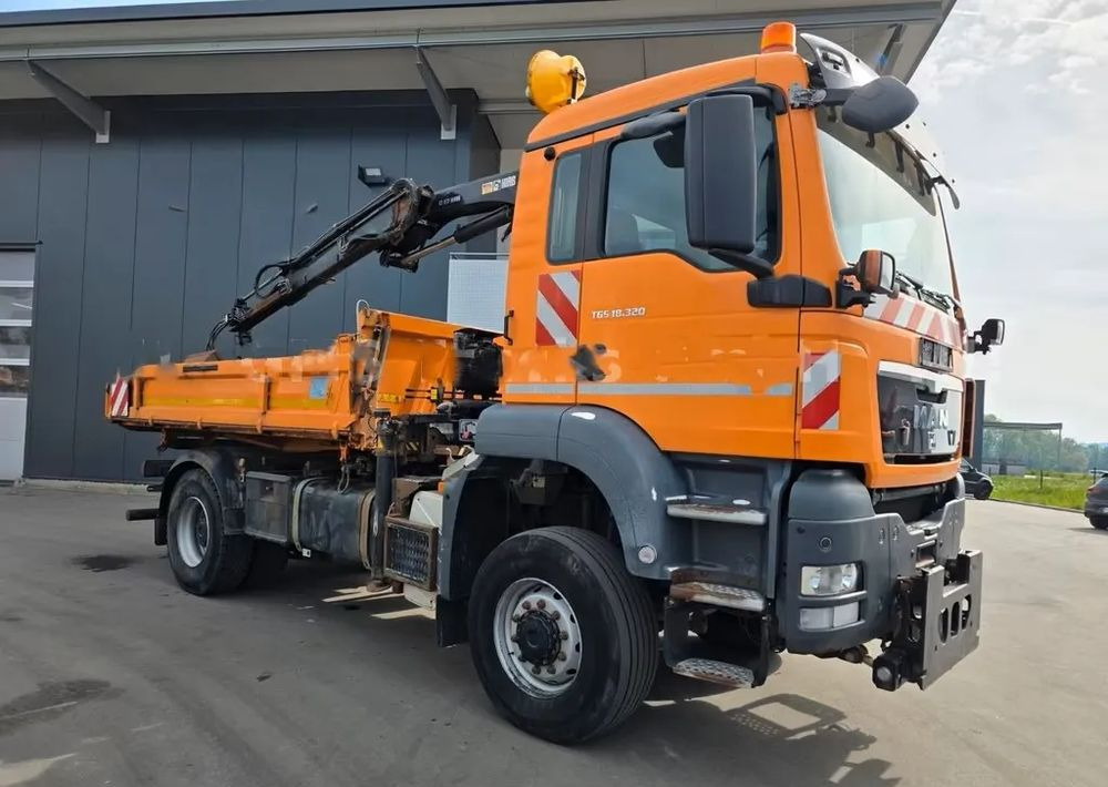 MAN TGS 18.320 4x4 – Wywrotka trójstronna Meiller + Kran HIAB | Komunalny | Euro 5 - Volquete camión: foto 3 MAN TGS 18.320 4x4 – Wywrotka trójstronna Meiller + Kran HIAB | Komunalny | Euro 5 - Volquete camión: foto 3