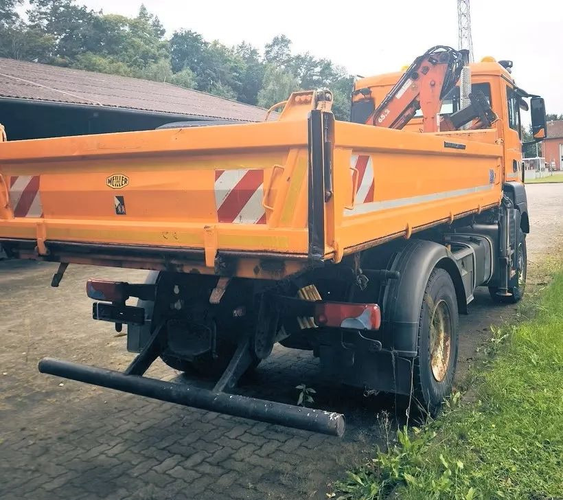 MAN TGS (2012) 18.320 4x4 – Wywrotka trójstronna + Kran Atlas | Komunalny | Euro 5 - Volquete camión: foto 2 MAN TGS (2012) 18.320 4x4 – Wywrotka trójstronna + Kran Atlas | Komunalny | Euro 5 - Volquete camión: foto 2