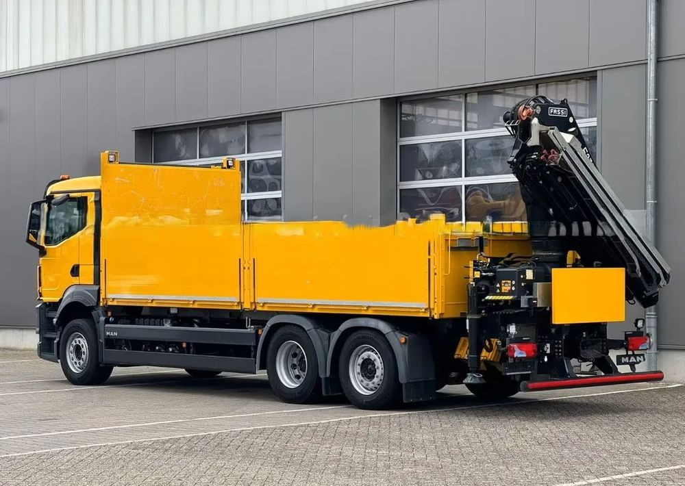 MAN TGS 26.430 6x2-4 – platforma z żurawiem FASSI F235- Euro 6 - Camión grúa, Camión caja abierta: foto 3 MAN TGS 26.430 6x2-4 – platforma z żurawiem FASSI F235- Euro 6 - Camión grúa, Camión caja abierta: foto 3