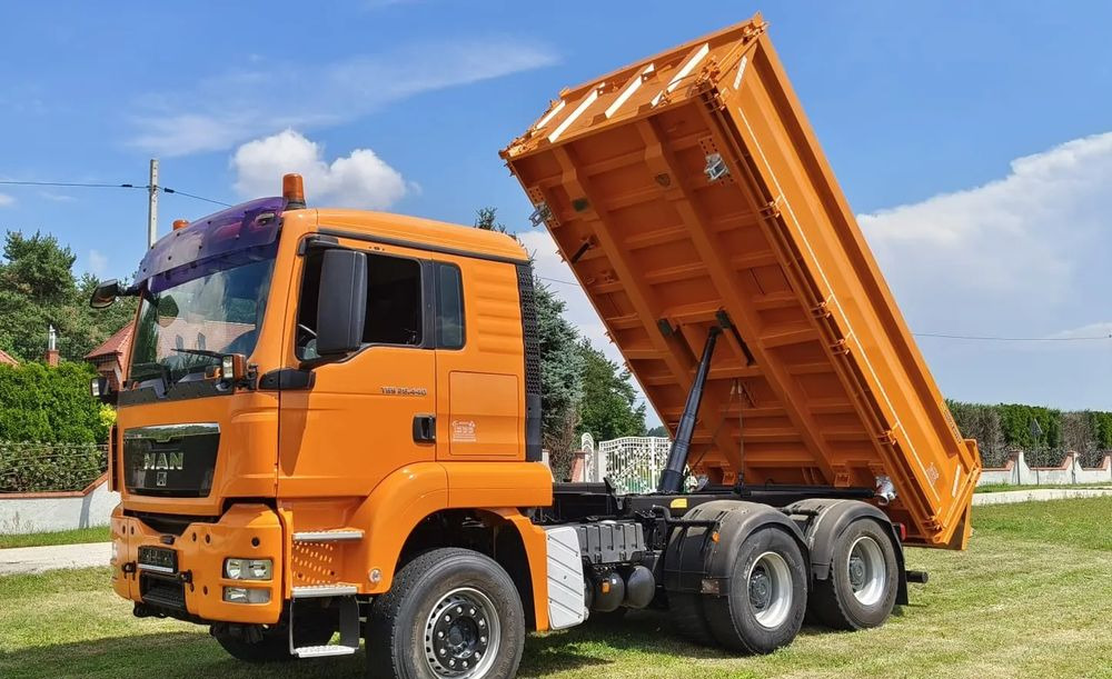 MAN TGS 26.440 | 6x4 | Retarder | Wywrotka Meiller trójstronna | Euro 5 | - Volquete camión: foto 1 MAN TGS 26.440 | 6x4 | Retarder | Wywrotka Meiller trójstronna | Euro 5 | - Volquete camión: foto 1