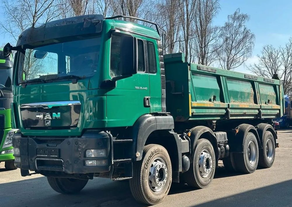 MAN TGS 35.440 8x4 | Wywrotka trójstronna | Meiller | Bordmatik | Retarder | Euro 5 | - Volquete camión: foto 2 MAN TGS 35.440 8x4 | Wywrotka trójstronna | Meiller | Bordmatik | Retarder | Euro 5 | - Volquete camión: foto 2