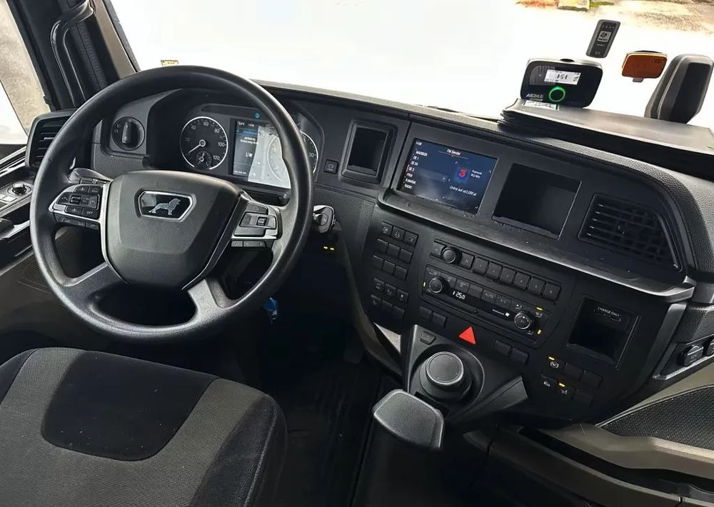 MAN TGX 26.470 6x2 | BDF | Oś podnoszona + skrętna | Retarder | Euro 6 | Automatyczna klimatyzacja | Napęd na tylne koła - Chasis camión: foto 5 MAN TGX 26.470 6x2 | BDF | Oś podnoszona + skrętna | Retarder | Euro 6 | Automatyczna klimatyzacja | Napęd na tylne koła - Chasis camión: foto 5