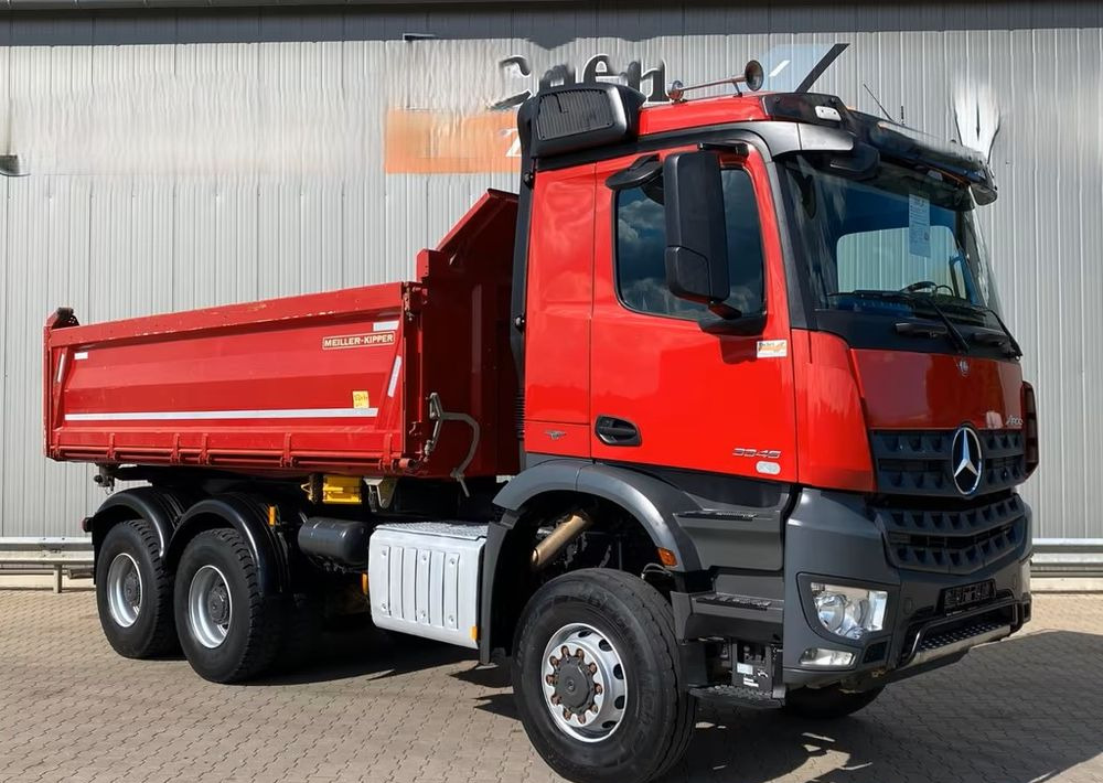 Mercedes-Benz Arocs 3345 | 6x6 Allrad | Wywrotka MEILLER Bordmatik | Euro 6 | - Volquete camión: foto 5 Mercedes-Benz Arocs 3345 | 6x6 Allrad | Wywrotka MEILLER Bordmatik | Euro 6 | - Volquete camión: foto 5