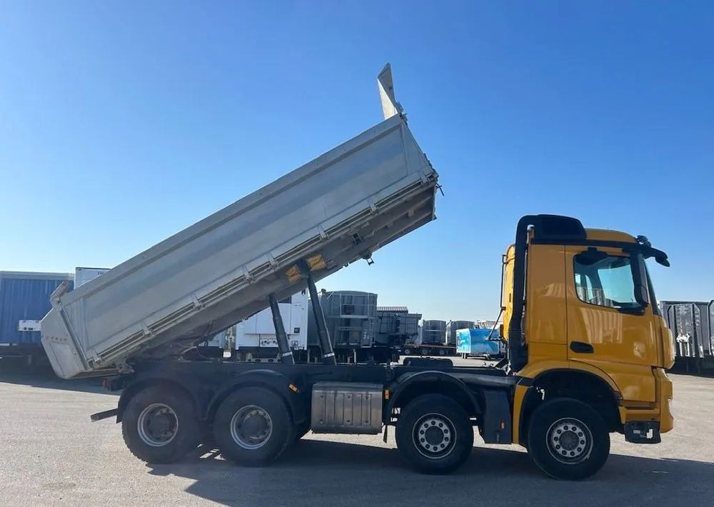 Mercedes-Benz Arocs 4145 8x4 | Meiller Kipper |Wywrotka trójstronna | Bordmatik | 453 KM | Euro 6 | 2018 - Volquete camión: foto 3 Mercedes-Benz Arocs 4145 8x4 | Meiller Kipper |Wywrotka trójstronna | Bordmatik | 453 KM | Euro 6 | 2018 - Volquete camión: foto 3