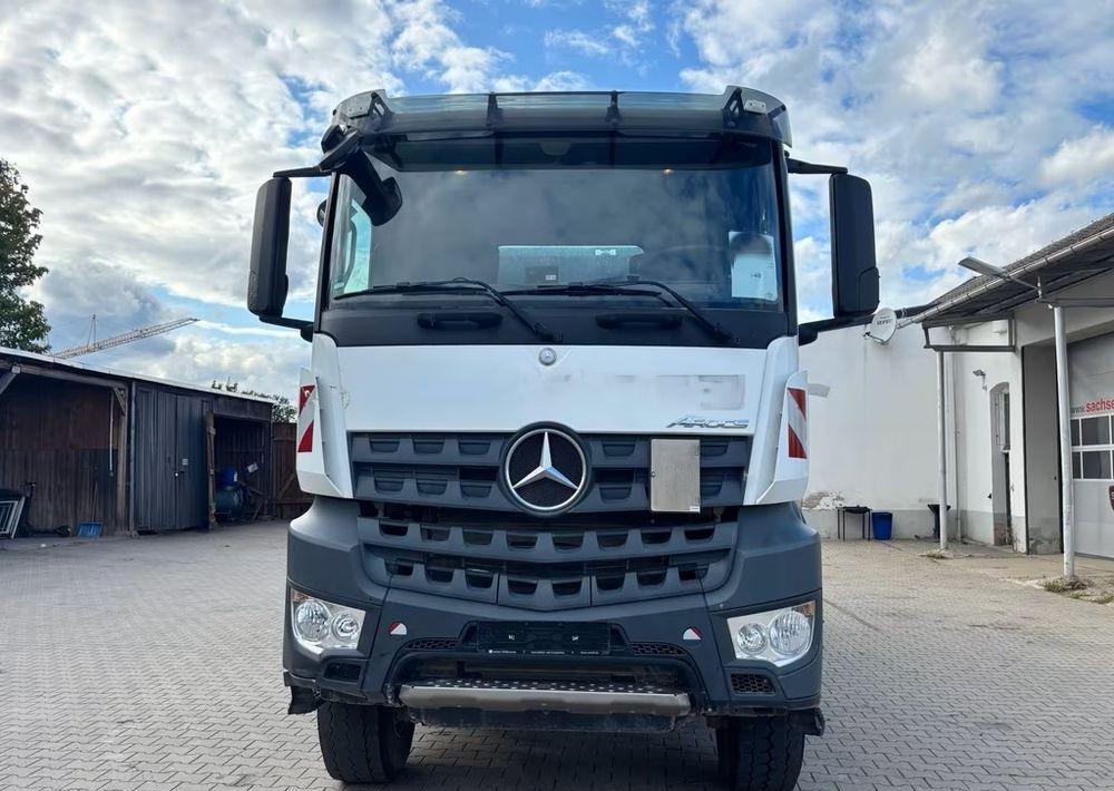 Mercedes-Benz Arocs 4145 AK 8x6 | Wywrotka trójstronna Schmitz Mulde | Klima | Kamera | - Volquete camión: foto 5 Mercedes-Benz Arocs 4145 AK 8x6 | Wywrotka trójstronna Schmitz Mulde | Klima | Kamera | - Volquete camión: foto 5