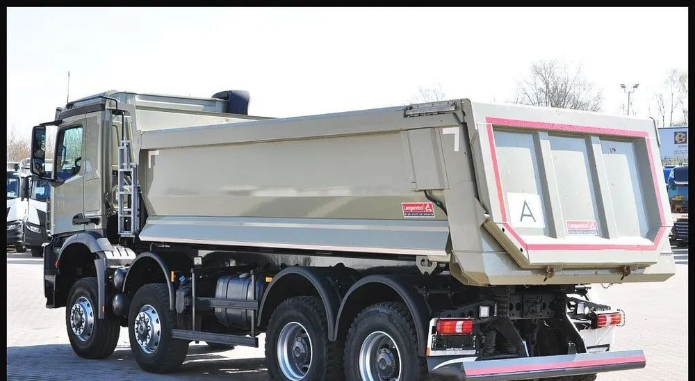 Mercedes-Benz Arocs 4151 | 8x8 | 510 KM | EURO 6 | Hydraulika | Automat | Klimatyzacja | Rok 2021 - Volquete camión: foto 2 Mercedes-Benz Arocs 4151 | 8x8 | 510 KM | EURO 6 | Hydraulika | Automat | Klimatyzacja | Rok 2021 - Volquete camión: foto 2