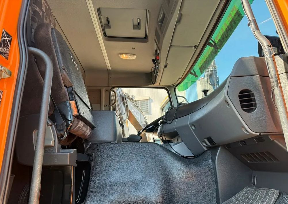Leasing financiero de  Mercedes-Benz Mercedes-Benz Actros 4144 8x6 Wywrotka Bordmatic | Klimatyzacja | Euro 5 leasing Mercedes-Benz Mercedes-Benz Actros 4144 8x6 Wywrotka Bordmatic | Klimatyzacja | Euro 5: foto 11