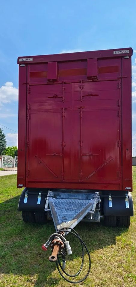 Pezzaioli RBA 32/TRZYOSIOWA PRZYCZEPA-2XBYDŁO,3X TRZODA/HYDRAULICZNIE PODNOSZONY DACH I PODŁOGI / OŚ ŚRODKOWA PODNOSZONA - Transporte de ganado remolque: foto 5 Pezzaioli RBA 32/TRZYOSIOWA PRZYCZEPA-2XBYDŁO,3X TRZODA/HYDRAULICZNIE PODNOSZONY DACH I PODŁOGI / OŚ ŚRODKOWA PODNOSZONA - Transporte de ganado remolque: foto 5