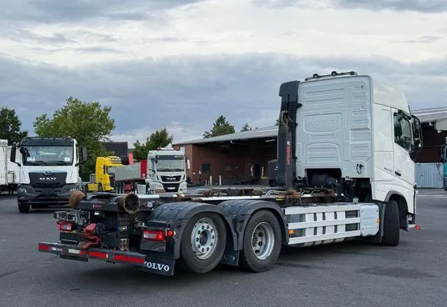 Volvo FH 540 / 6x2/  HIAB XR21SL56 Hakowiec / Euro 6 / Automat / Zawieszenie: Pneumatyczne / Retarder - Multibasculante camión: foto 2 Volvo FH 540 / 6x2/  HIAB XR21SL56 Hakowiec / Euro 6 / Automat / Zawieszenie: Pneumatyczne / Retarder - Multibasculante camión: foto 2