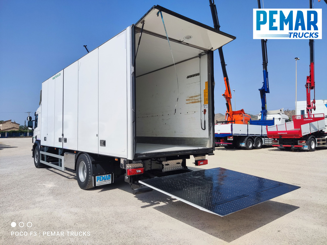 Camión caja cerrada SCANIA P 320 CAJA CERRADA 18T EURO 6: foto 9