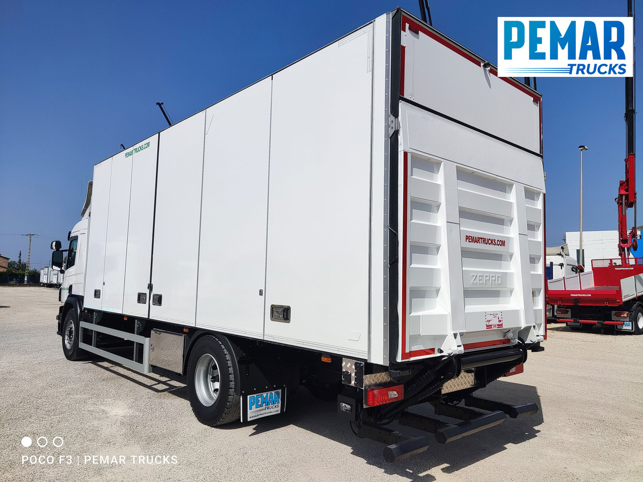 Camión caja cerrada SCANIA P 320 CAJA CERRADA 18T EURO 6: foto 7