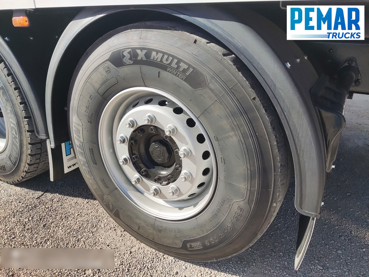 Camión caja cerrada SCANIA P 450 6X2 CAJA CERRADA: foto 18