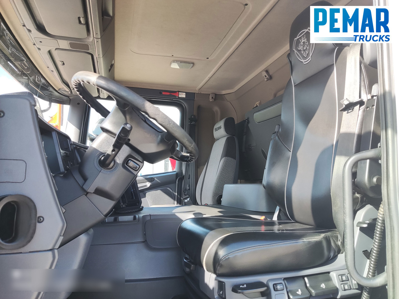 Camión caja cerrada SCANIA P 450 6X2 CAJA CERRADA: foto 22