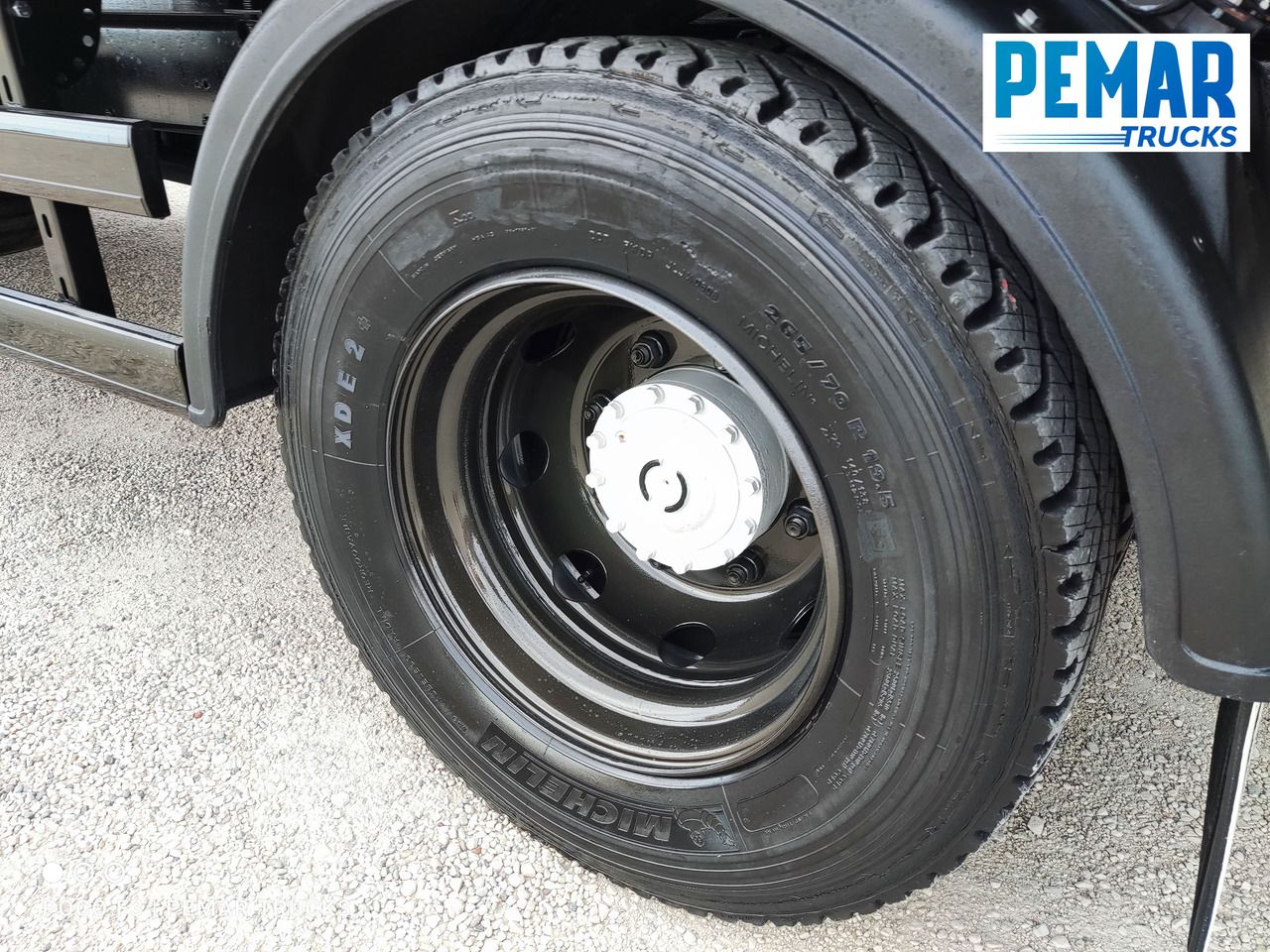 Frigorífico camión VOLVO FL 240 FRIGORIFICO 14T: foto 16 Frigorífico camión VOLVO FL 240 FRIGORIFICO 14T: foto 16