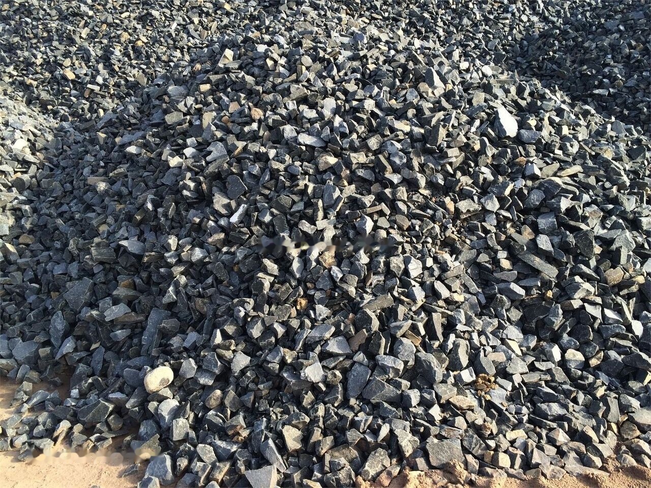 Kinglink 250-300 TPH Usine fixe de concassage de pierre basaltique - Machacadora: foto 1 Kinglink 250-300 TPH Usine fixe de concassage de pierre basaltique - Machacadora: foto 1