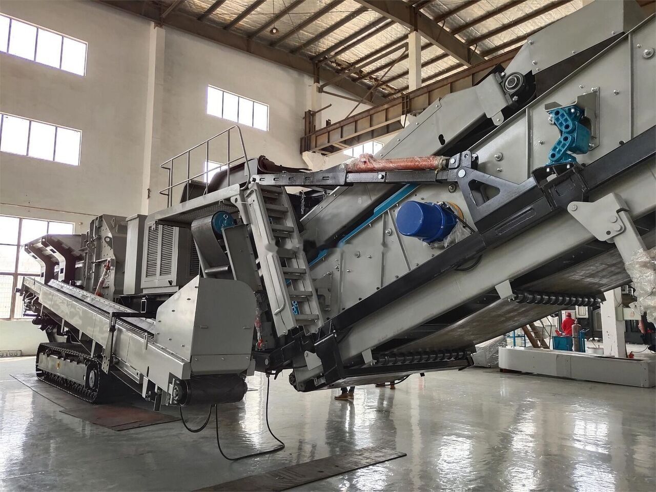 Kinglink KL3S2160F1315 Mobile Impact Crusher - Trituradora móvil: foto 4 Kinglink KL3S2160F1315 Mobile Impact Crusher - Trituradora móvil: foto 4