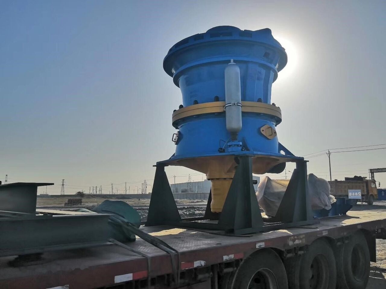 Kinglink New Cone Crusher KCS440 - Trituradora de cono: foto 1 Kinglink New Cone Crusher KCS440 - Trituradora de cono: foto 1