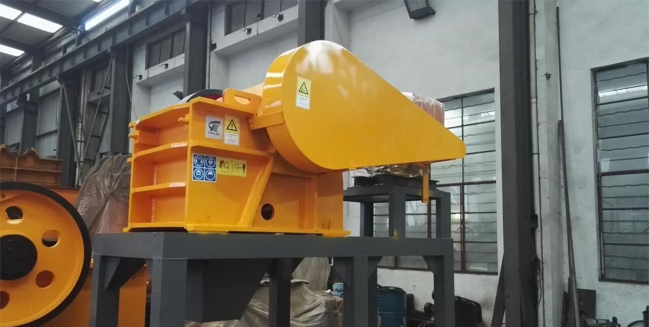 Kinglink PE250x400 Diesel Engine Skid Frame Jaw Crusher 10x16 - Trituradora de mandíbula: foto 5 Kinglink PE250x400 Diesel Engine Skid Frame Jaw Crusher 10x16 - Trituradora de mandíbula: foto 5