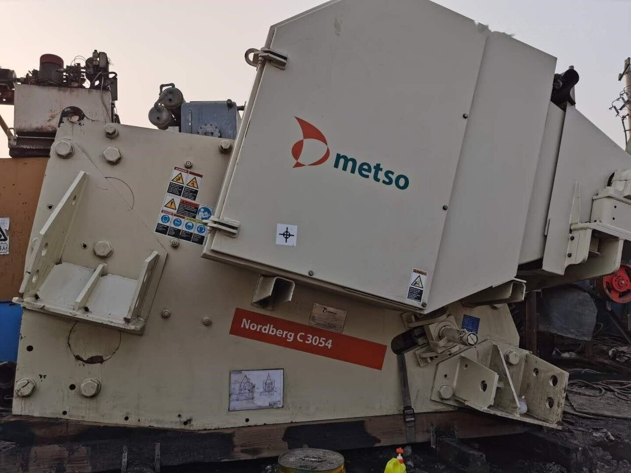 Metso C3054 - Trituradora de mandíbula: foto 5 Metso C3054 - Trituradora de mandíbula: foto 5